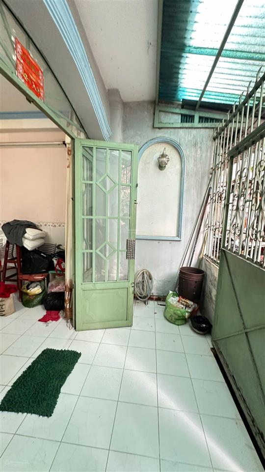 Bán nhà q8 hẻm xe hơi 5m, 2pn 2wc, khu dân cư hiện hữu, vào ở ngay