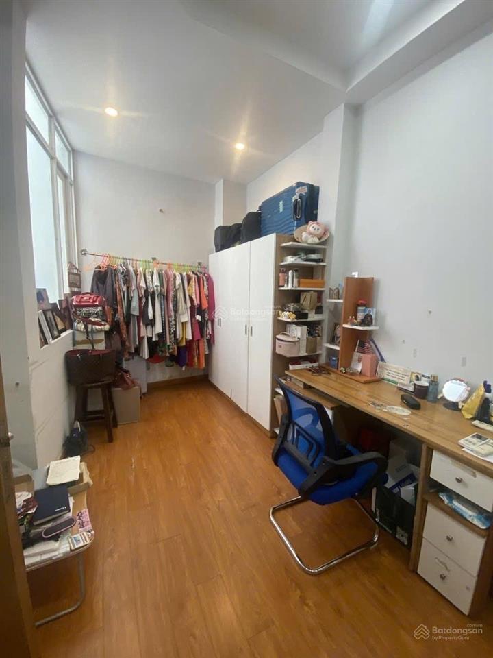 Hoàng văn thụ p8 nhà 5 tầng, hxh, sát mặt tiền 10m