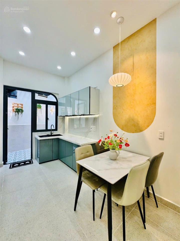 Nhà đẹp full nội thất trung tâm phú nhuận