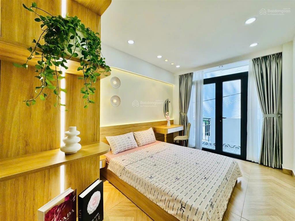 Nhà đẹp full nội thất trung tâm phú nhuận