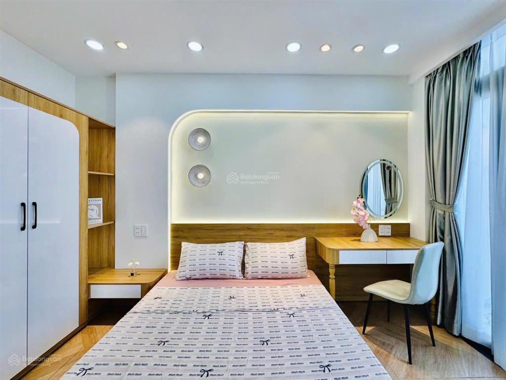 Nhà đẹp full nội thất trung tâm phú nhuận