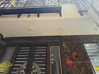 Bán tòa ccmn dòng tiền quan hoa  7 tầng, thang máy, sát mặt phố  doanh thu cực khủng 1.7 tỷ/năm