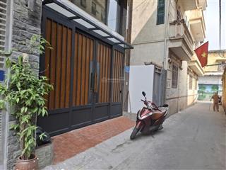 Siêu hiếm, vị trí siêu đẹp đầu ngõ dt 100m, giá 150tr/m