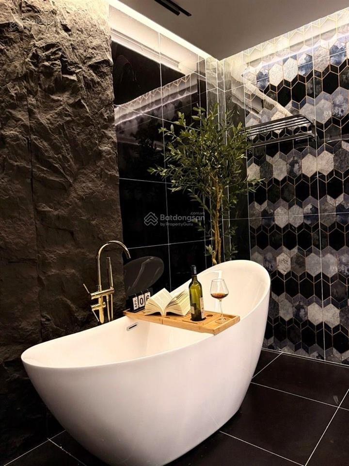 Bán nhà hương lộ 2 110m2 đường 12m thông lê văn quới 14.500 tỷ 5 tầng 7 pn 9wc có thang máy