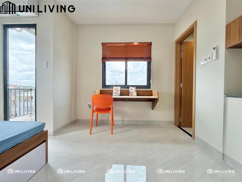 Cho thuê studio ban công full nội thất mới xây gần suối tiên, làng đại học