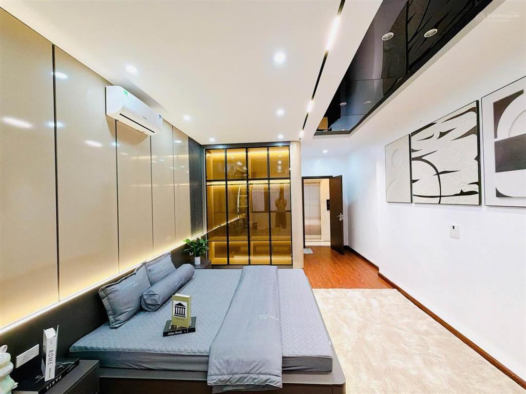 Siêu hiếm văn quán  40m² * 5 tầng * mt 4,2m  ô tô qua nhà  thang máy  giá chào 9 tỷ (có tl)
