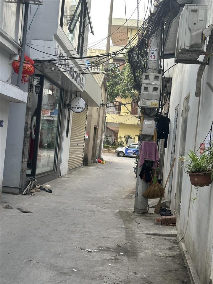 Cực phẩm tô hiệu  40m  5 tầng  mt 6m  gara ô tô  lô góc siêu thoáng sáng  chủ nhà thiện chí