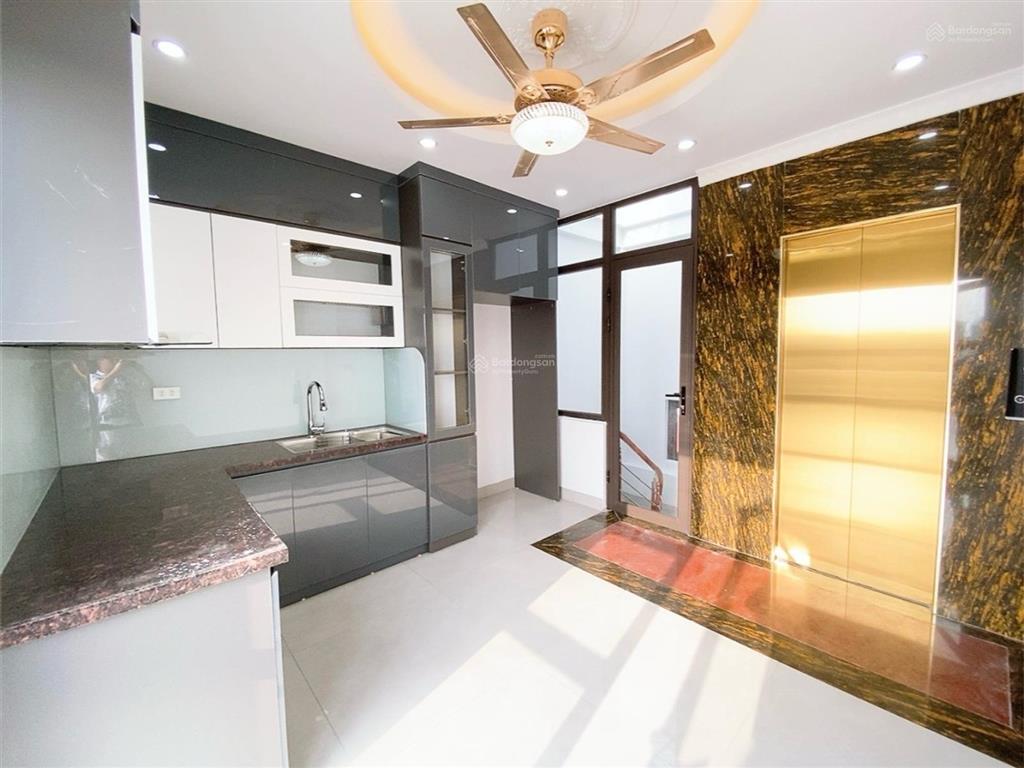 Phan đình giót  hà đông  46m  5 tầng  thang máy  gara ô tô  kinh doanh  full nội thất