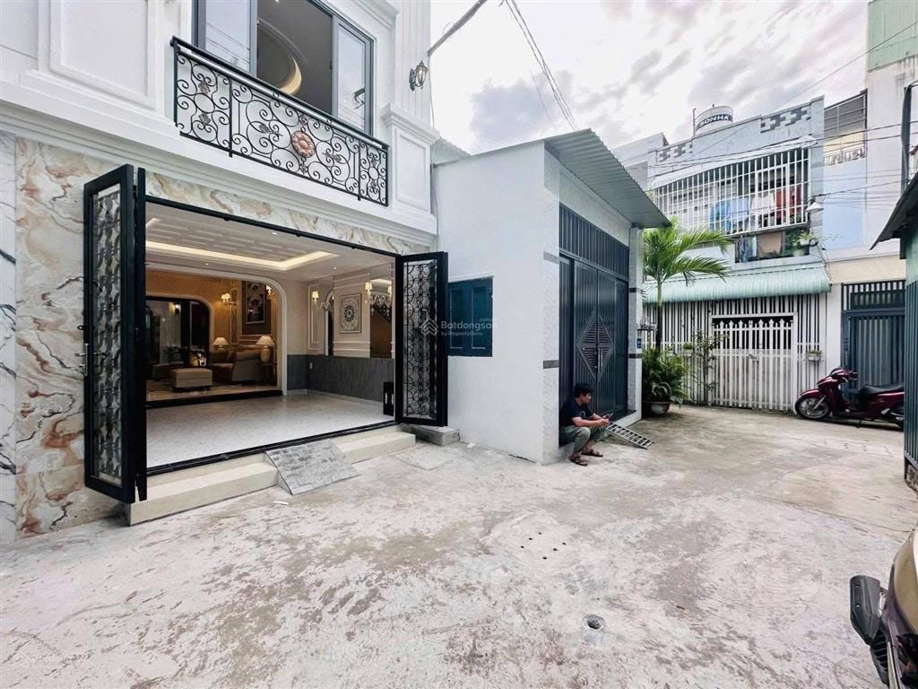 Nhà đẹp đón xuân lên sóng, xây mới quang trung gò vâp  tiện ích đầy đủ