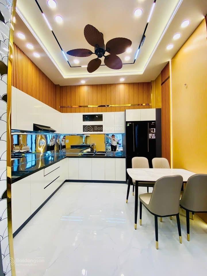 Nhà mới mua vào ở ngay phạm văn chiêu, p.14, gò vấp