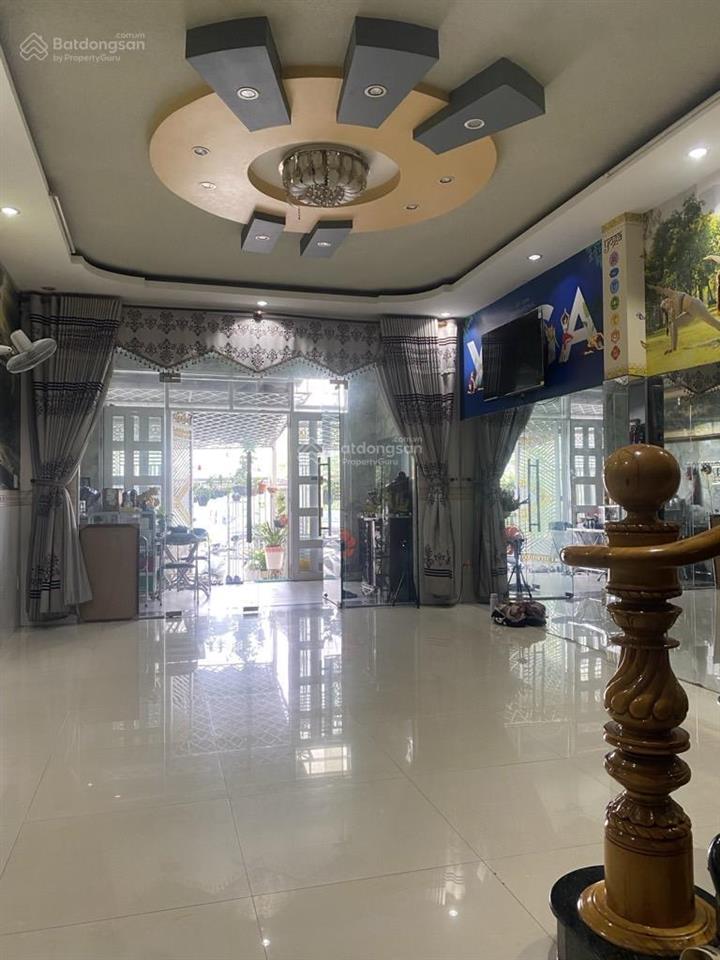 Nhà 3 lầu mái che thắng btct  kdc bình điền q8