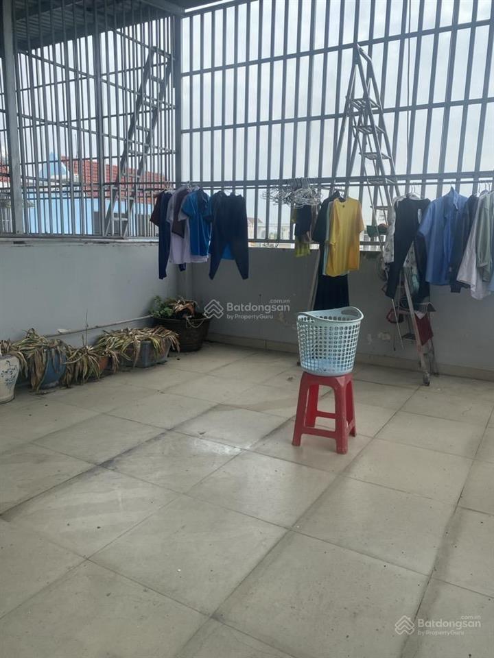 Nhà 3 lầu mái che thắng btct  kdc bình điền q8