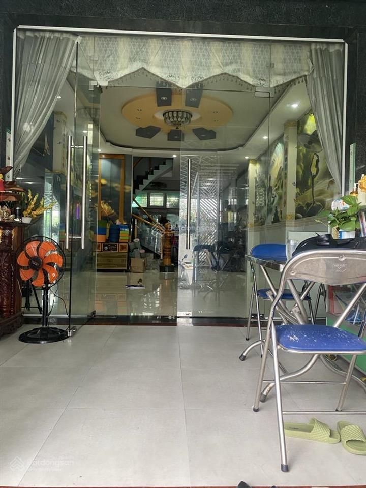 Nhà 3 lầu mái che thắng btct  kdc bình điền q8