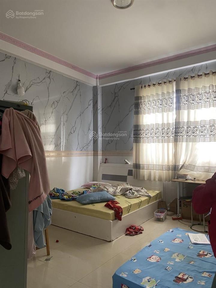 Nhà 3 lầu mái che thắng btct  kdc bình điền q8