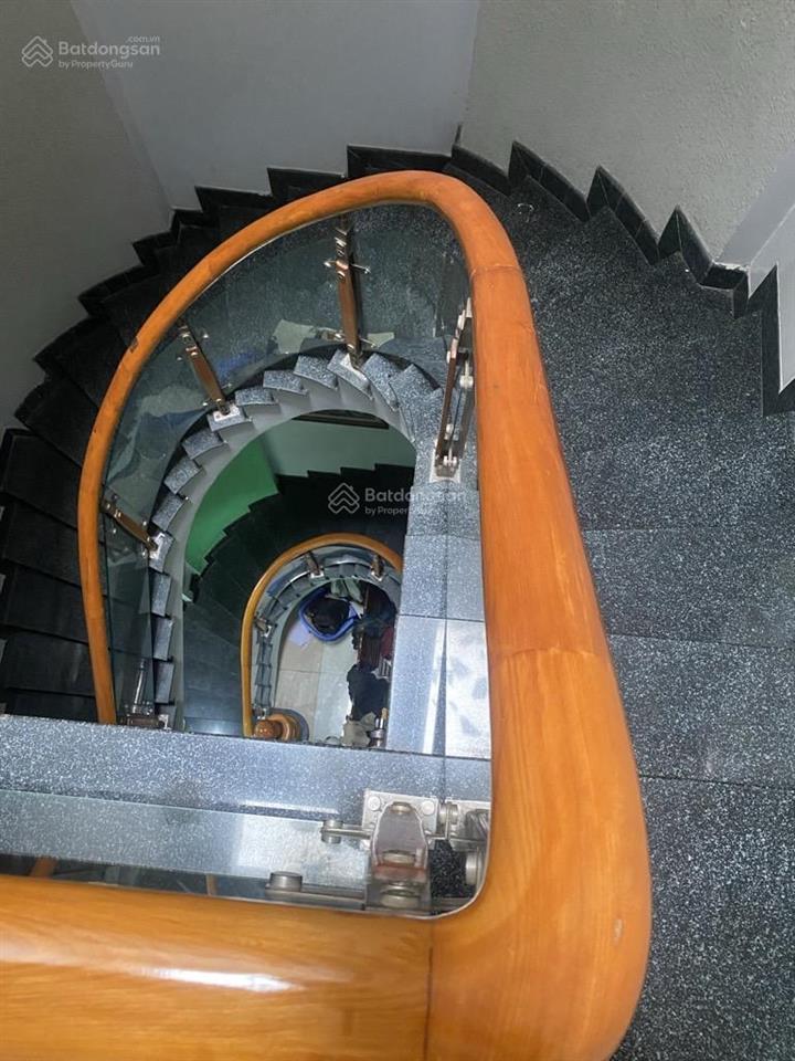 Nhà 3 lầu mái che thắng btct  kdc bình điền q8