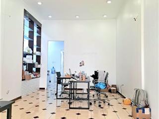 Bán căn hộ chung cư đẹp tại nguyễn văn giai, phường đakao, q1, giá 7,4 tỷ, 90m2, 3pn, 1wc