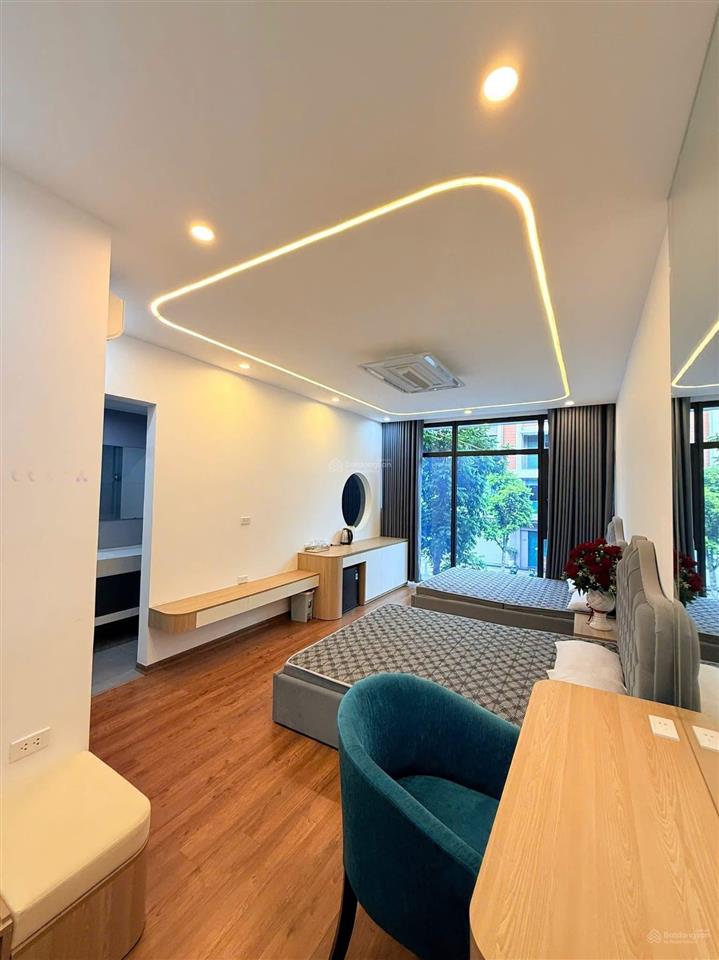Cho thuê phố biển | 5 tầng full nội thất
nhà đẹp, nhiều phòng.