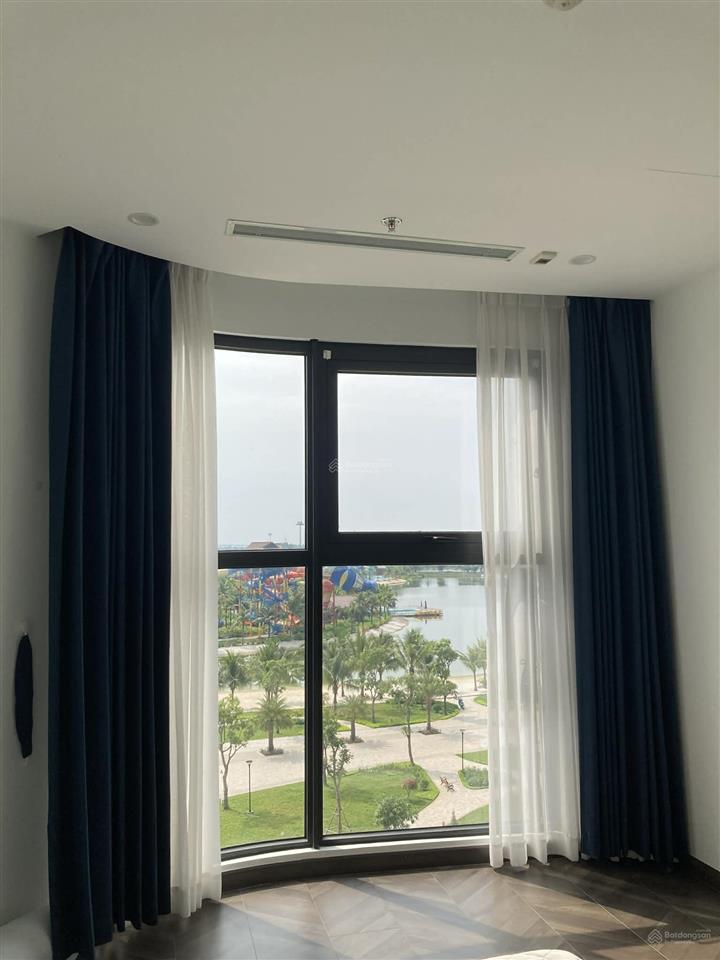 Cho thuê căn góc 2 pn tòa be2 căn số 05, view đẹp, nhà mới. nt đầy đủ, giá 12.500.000vnđ/tháng