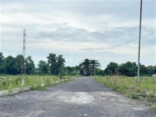 Chỉ nhỉnh 3tỷ! sở hữu đất đẹp  sổ riêng full thổ cư  đường 2 oto tránh  kề ql13 xem ngay kẻo lỡ