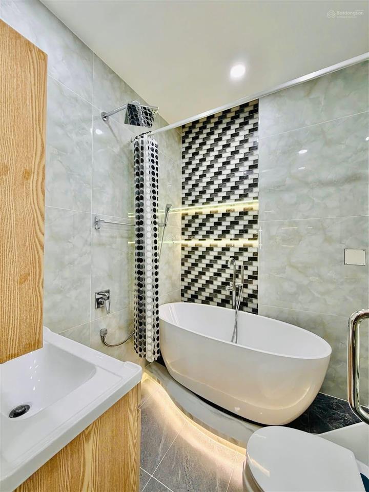 Bán nhà 5 tầng  khu dân cư hiện hữu tam bình, thủ đức  giá cực tốt  xem nhà ngay