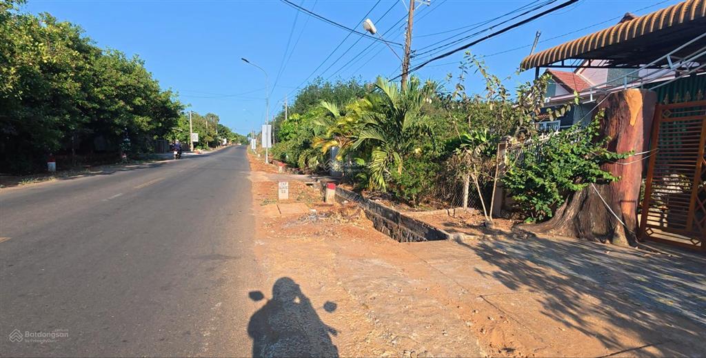Bán gấp nhà mặt tiền đường hòa bình  bình châu, 3,2 tỷ, 258m2, xuyên mộc, bà rịa vũng tàu