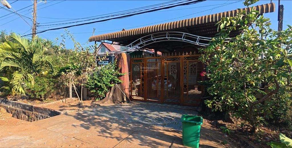 Bán gấp nhà mặt tiền đường hòa bình  bình châu, 3,2 tỷ, 258m2, xuyên mộc, bà rịa vũng tàu