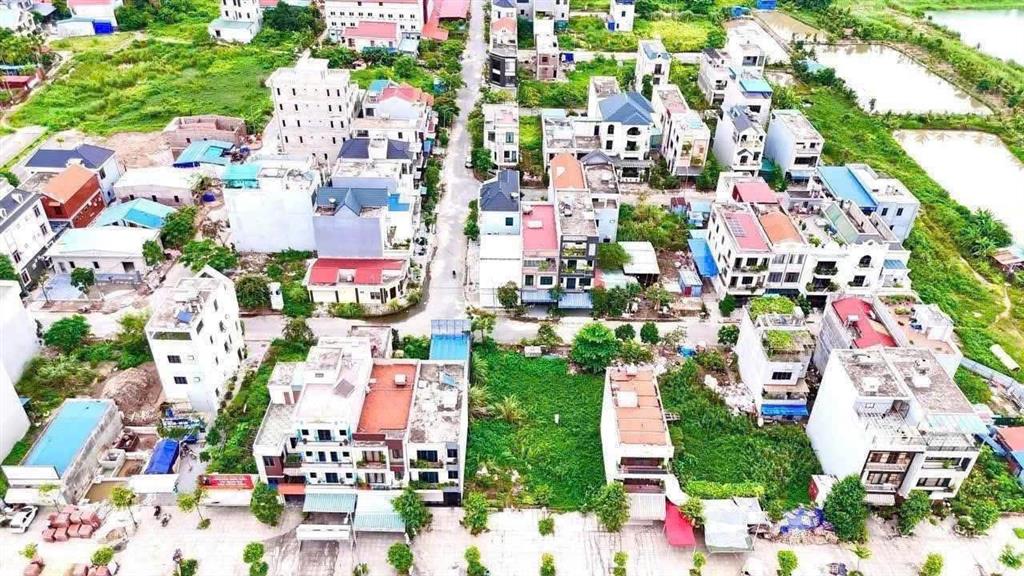 Bán đất bắc sông cấm tái định cư khu d cận kề trung tâm hành chính.