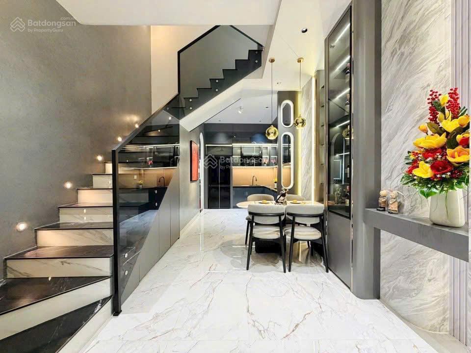 Nhà đẹp vũ tùng, bình thạnh 55m² 3pn 3wc, hẻm 6m xây 2 tầng sổ sẵn công chứng,  e ngay