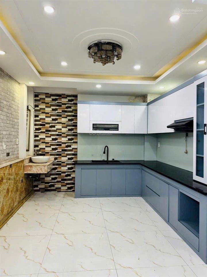 Một tài sảnhai giá trị. hẻm 6m bùi đình túy bình thạnh 50m². shr 2 tầng 3 pn gọi gấp e chỉ 5 tỷ 7