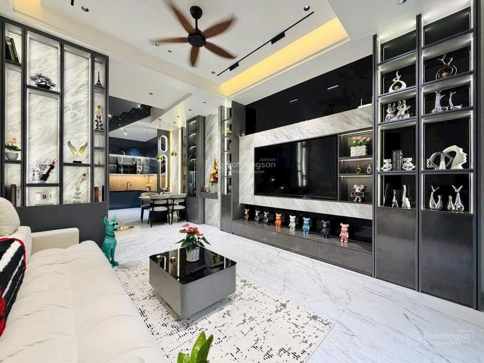 Một tài sảnhai giá trị. hẻm 6m bùi đình túy bình thạnh 50m². shr 2 tầng 3 pn gọi gấp e chỉ 5 tỷ 7