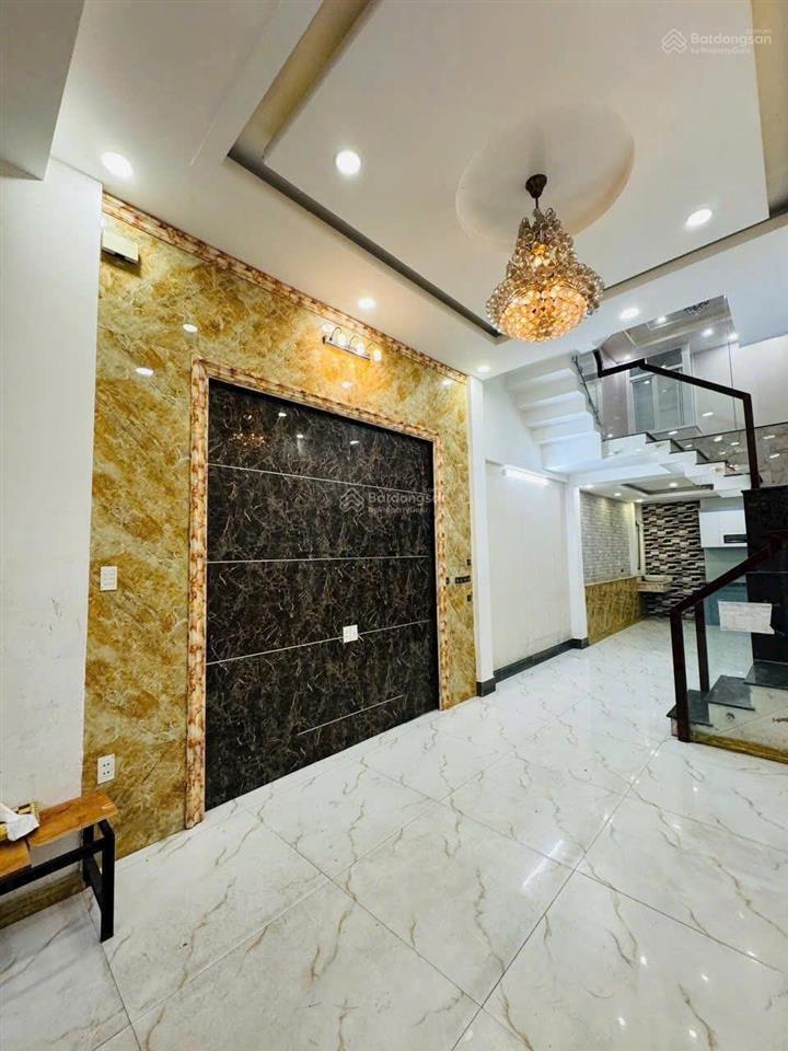 Một tài sảnhai giá trị. hẻm 6m bùi đình túy bình thạnh 50m². shr 2 tầng 3 pn gọi gấp e chỉ 5 tỷ 7