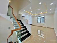 Chủ kẹt tiền bán gấp nhà khu đồng bộ ven sông, sát vạn phúc city chỉ 7tỷ5 shr gọi 0909 758 ***