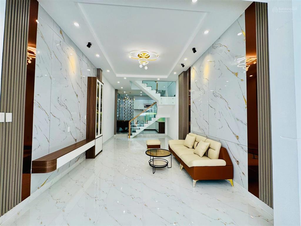 Bán nhà hxh, cách 1 căn ra mặt tiền đường  vừa ở vừa kinh doanh  âu cơ, tân bình  chỉ 9.9 tỷ