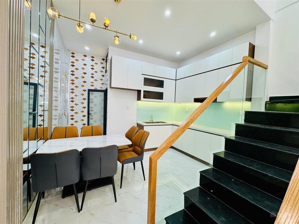 Bán nhà hxh, cách 1 căn ra mặt tiền đường  vừa ở vừa kinh doanh  âu cơ, tân bình  chỉ 9.9 tỷ