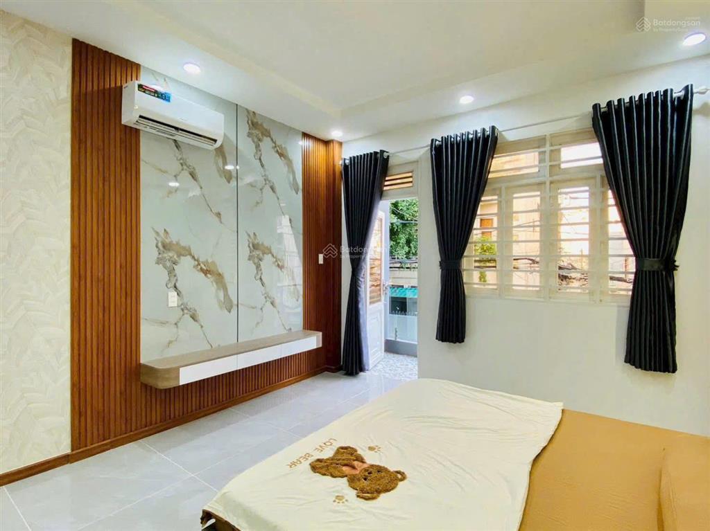 Mặt tiền kinh doanh  đường số 4, p16, gò vấp  chỉ 8 tỷ 600  còn thương lượng