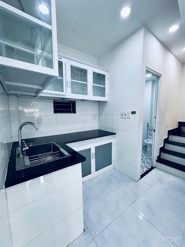 Bán gấp nhà (dt 3.8 x 14) phạm văn chiêu, p.9 gò vấp  5,95 tỷ  hẻm xe tải thông tứ phía