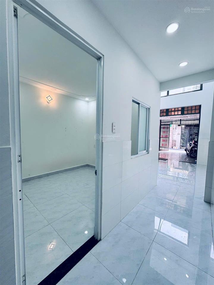 Bán gấp nhà (dt 3.8 x 14) phạm văn chiêu, p.9 gò vấp  5,95 tỷ  hẻm xe tải thông tứ phía