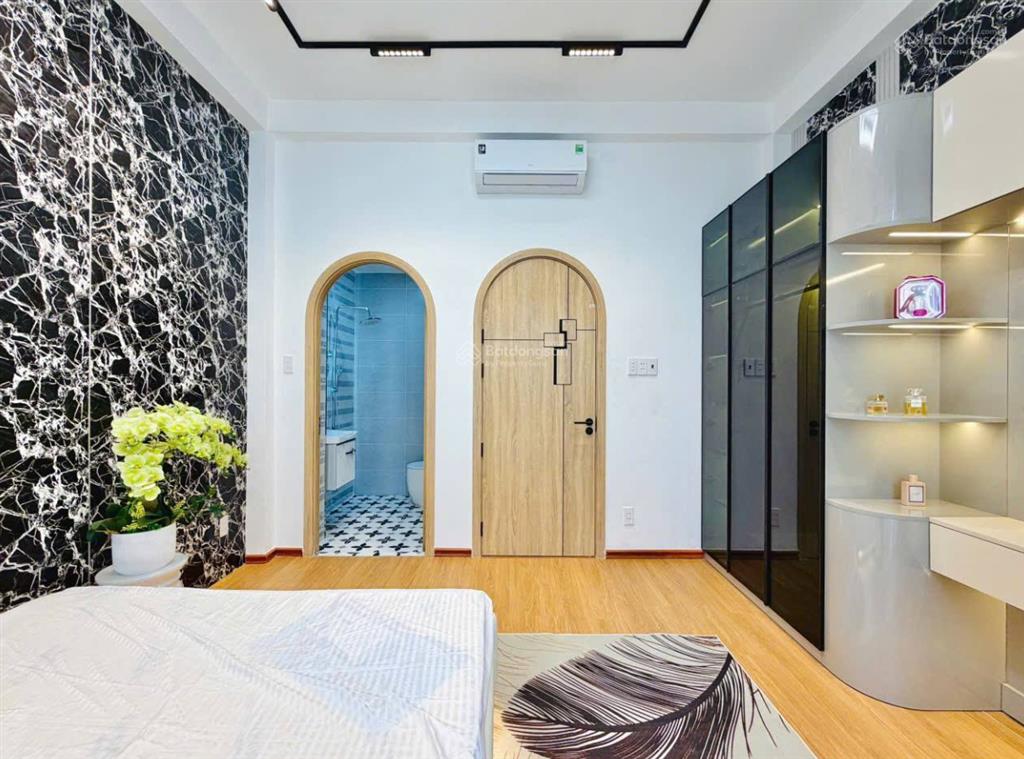 Bán nhà mặt tiền nguyễn văn khối, hẻm xe hơi tới nhà, full nội thất. giá bán 7 tỷ 600 triệu tl