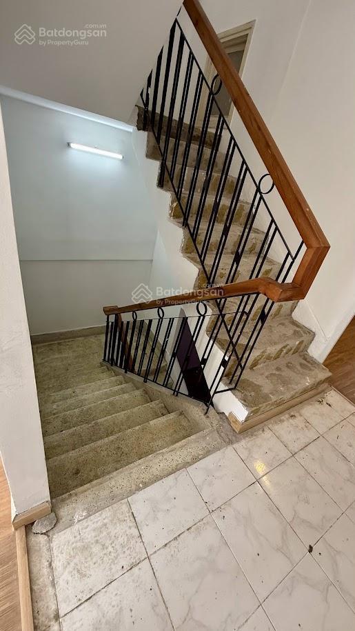 Gửi a/e 1%  nhà 5 tầng mt 117 đường 3/2, tt tp.đà lạt, 4x13,5m, 18 tỷ tl  chủ 0889,401,049