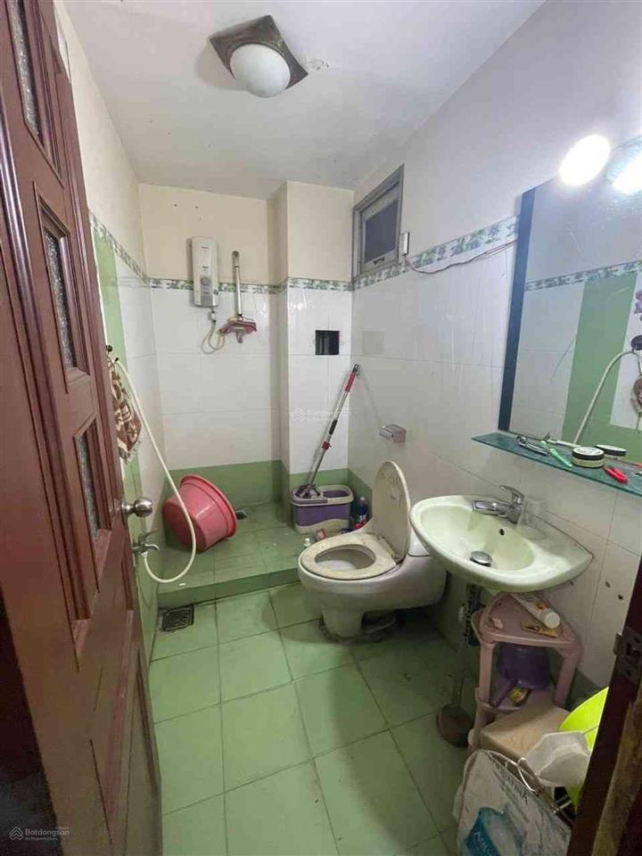 Chính chủ cần bán gấp nhà mt nguyễn minh hoàng, p.12, q.tb, k300, 4x20m, 4 tầng, giá chỉ 13,5 tỷ