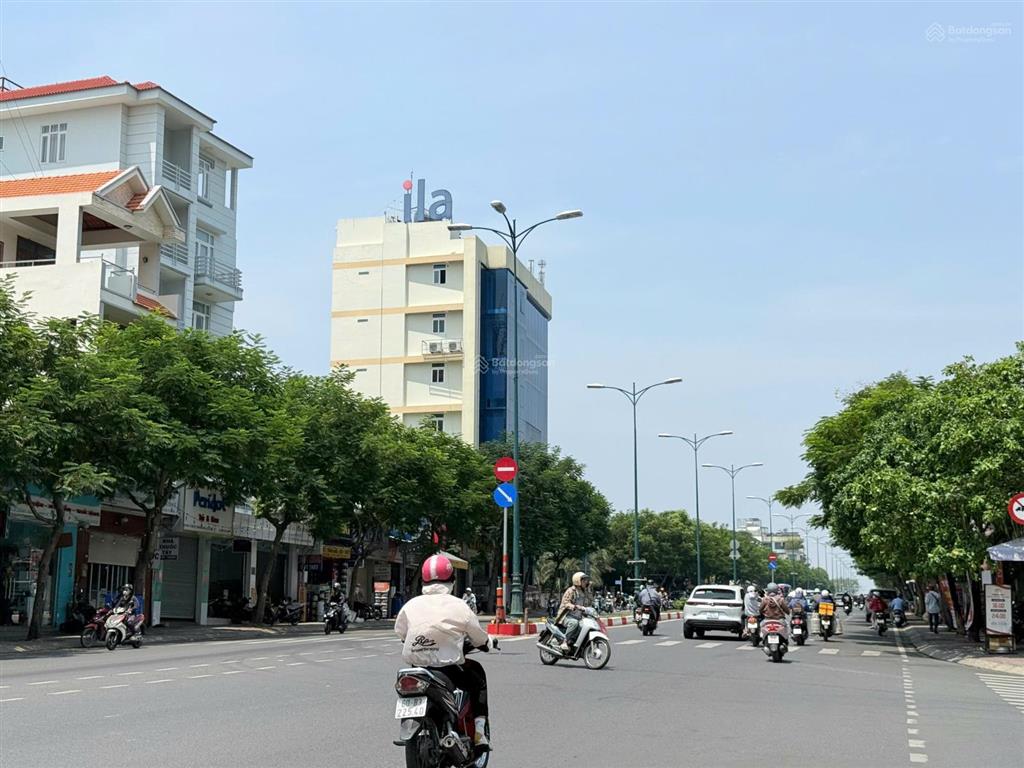 Đất mặt tiền lê văn việt, q9, dt 10x16m hỗ trợ gp hầm 5 tầng giá 30 tỷ