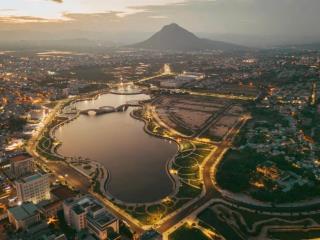 Bán căn biệt thự 300m2 cách trung tâm thương mại vincom tuy hòa chỉ 300m  0866 563 ***