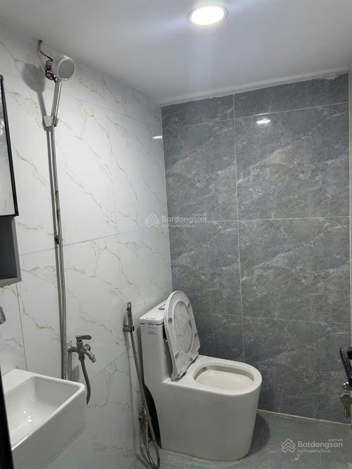 Nhà mới vào ở ngay, hẻm xe hơi tới cửa, âu cơ , 24 m2, 3 tầng, phường tân sơn nhì, tân phú.