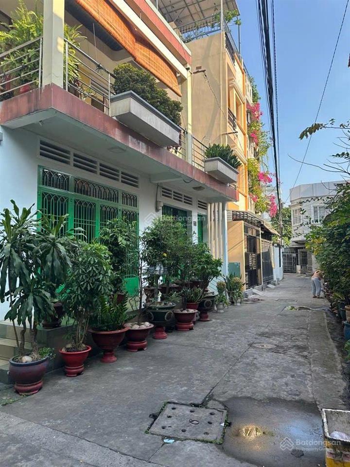 Nhà mới vào ở ngay, hẻm xe hơi tới cửa, âu cơ , 24 m2, 3 tầng, phường tân sơn nhì, tân phú.