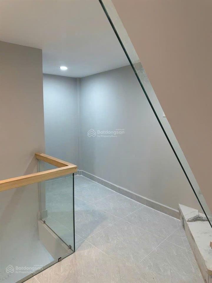 Nhà mới vào ở ngay, hẻm xe hơi tới cửa, âu cơ , 24 m2, 3 tầng, phường tân sơn nhì, tân phú.