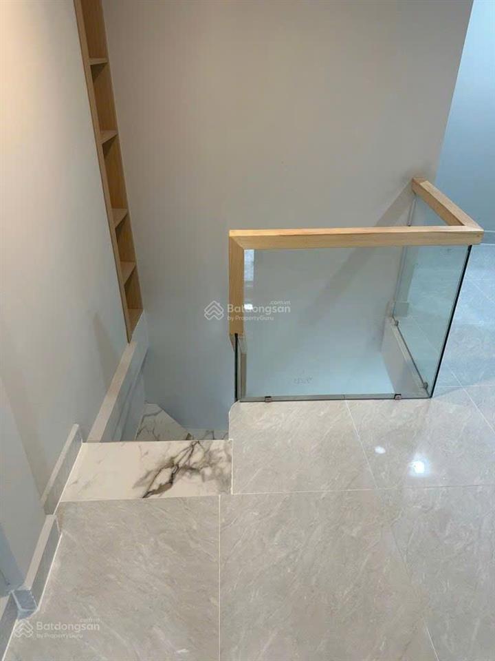 Nhà mới vào ở ngay, hẻm xe hơi tới cửa, âu cơ , 24 m2, 3 tầng, phường tân sơn nhì, tân phú.