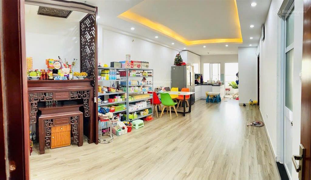 Bán căn 2n2vs chung cư quân đội thạch bàn. 70m2. giá 4, x tỷ