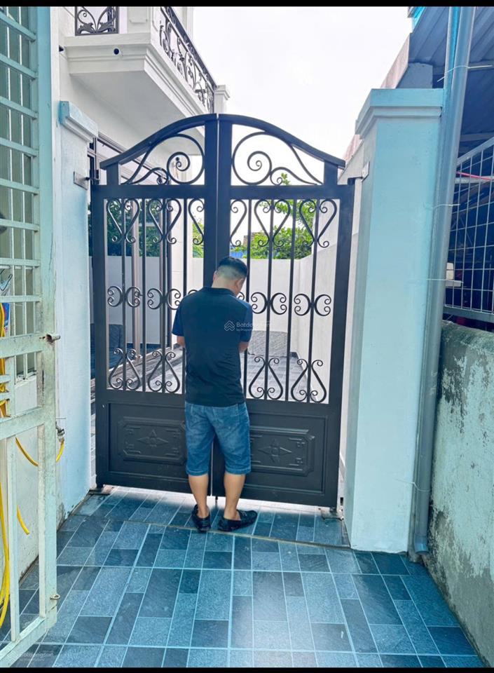 Cần bán nhà tại tổ dân phố đồng hải