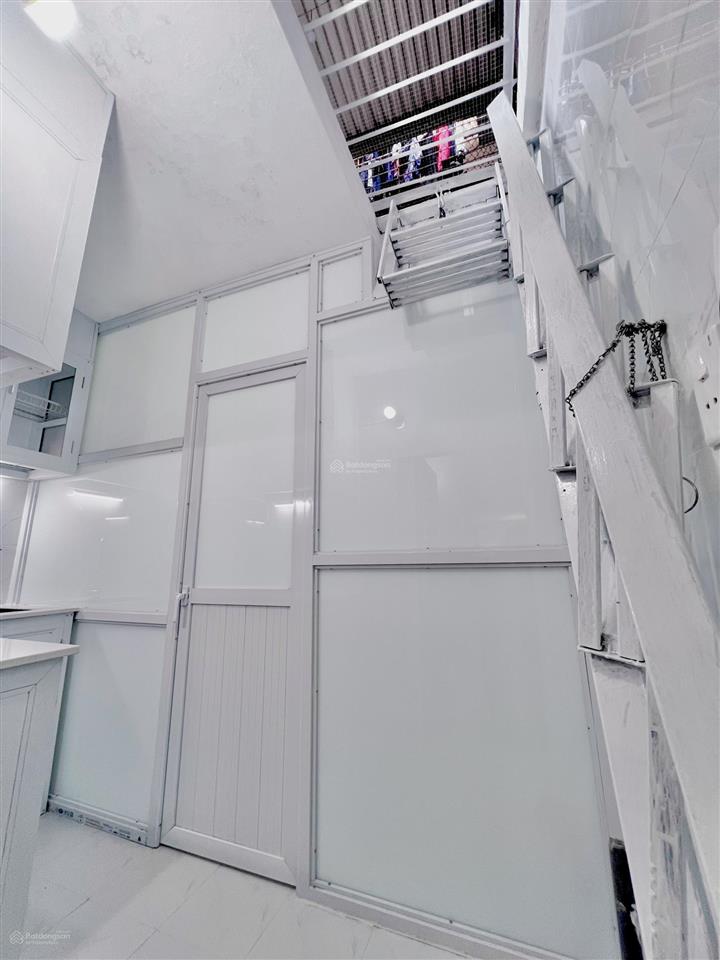 Bán nhà khu tập thể, không trung gian, có thương lượng