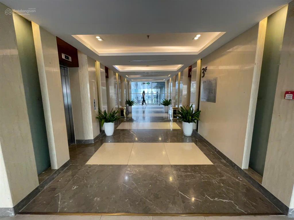 Chính chủ cần cho thuê gấp sàn văn phòng tại lê đức thọ dt 200m2 giá cực rẻ chỉ hơn 200k/m2/th